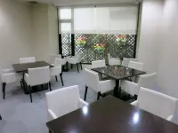 Hamilton Hotel –Red- - breakfast
