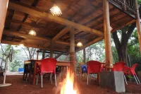 River Side Cabana Hotels in Debarawewa
