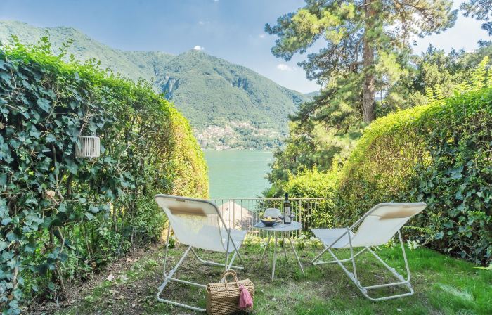 OC Lake Love by Rent All Como