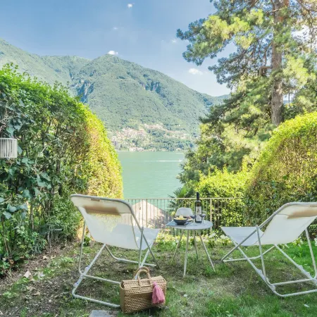 OC Lake Love by Rent All Como