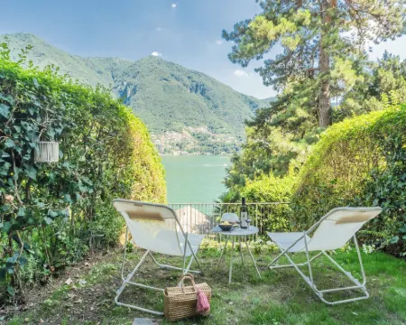 OC Lake Love by Rent All Como Hotels in Laglio