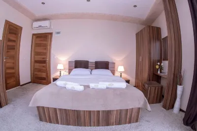 Hotel Semitronix Hotels in Печ