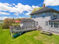 Waterfront Access and Stunning Ocean Views - Charming Maine Retreat