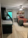 Perfectly Pink & Cozy 2-bedroom cabin in charming Waverly Hall