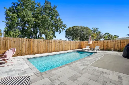 Beach House - the Sanderling by PHG