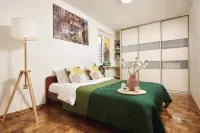 Lumina Lux Apartment Near Złote Tarasy Hotels in 