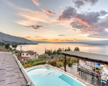 Magical View, Villa Asproneri, Kamena Vourla Hotels in Molos-Agios Konstantinos