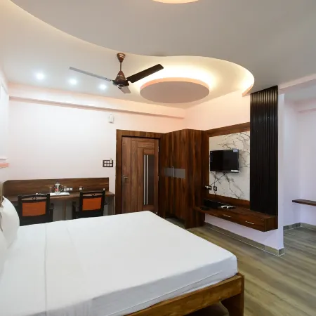 HOTEL SUSHREE INTERNATIONAL Отели в г. Бхубанешвар
