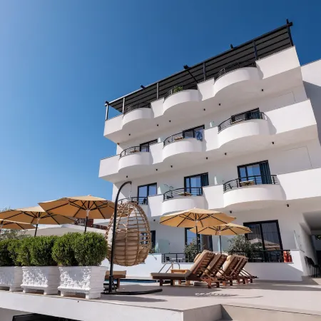 Monel Hotel