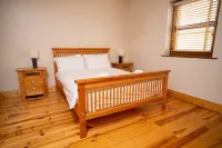 Hotel Doolin Houses