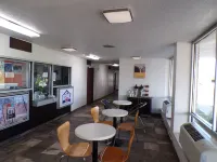 Regal 8 Inn & Suites Hoteles en Condado de Logan