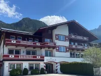 Garni Das Sonnalp Hotels in Maurach