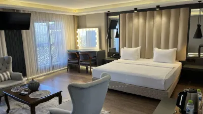 Bloom Suite Hotel Hôtels à : Buyuk Cami Mahallesi