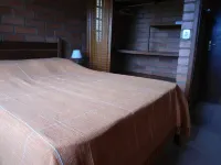 Canto das Águas bungalows, waterfall with natural pool Hotels near Cepilho beach