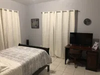 Spacious Home with AC - 5 Minutes from Downtown