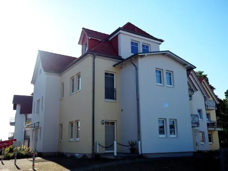 Clason vacation apartment with sea view