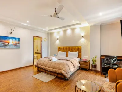 Hotel City Premier - Golf Course Road ,Gurgaon Hotel dekat Leisure Valley Rd