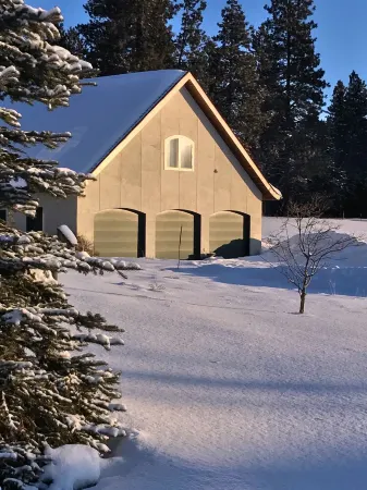 Guest house, Proctor Studios, at Stepping Stone Retreat