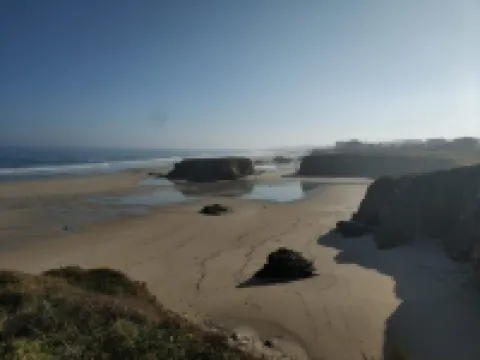 Barreiros Apartment - Catedrales Beach 5 pers2 rooms) views to the Foz Estuary 巴雷羅斯酒店