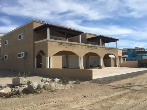 Pelicondo (SCOTTSCONDO.. New lower level 2 bed 2.5 bath unit