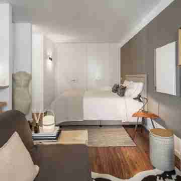 DESIGN HOUSE OLD TOWN | BALCONY | AIRCO | RIBEIRA Rooms