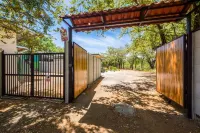3 BDR Beach House with Pool, sleeps 8