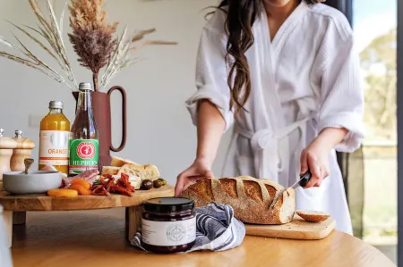 Hepburn Escape Villa Отели в г. Яндойт