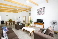 Muri Homeland Villa N2 - Villas
