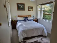Rimu Lodge, a Cosy Cottage in St Arnaud, Lake Rotoiti, Nelson Lakes NP