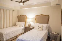 A beautiful 3BR/3 Bath, two-story condominium in Providenciales - 500m to Beach