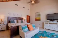Seaside Palace in Paradise 4 Bedroom/3 Bath Luxury Home.