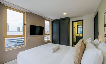 Modern Flats in Obarrio