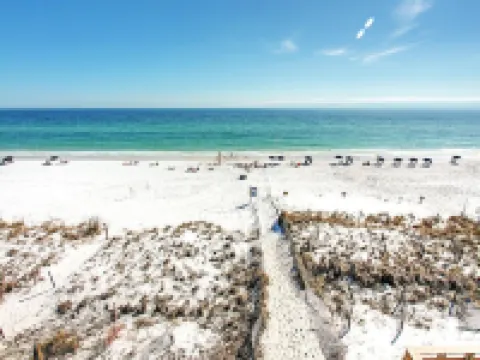 Nantucket Cottage #11B - Downstairs Cottage
