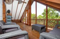 Two Story 3/Bd 2Bath, w Pool and steps to the best snorkeling on the island - Boutique