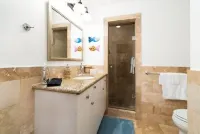 The Cottonwood House - Beach Villa