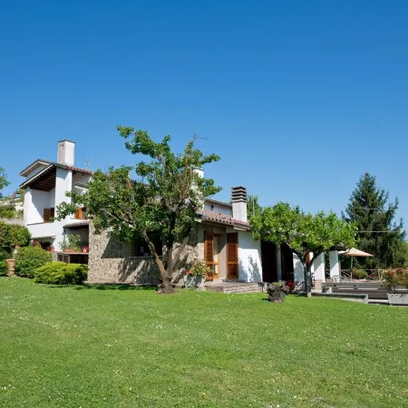 Private villa near Certaldo and San Gimignano with swimming pool and large garden.