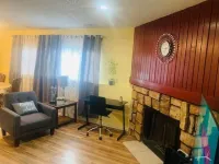 Luxury 2 bedroom rental place with a fireplace