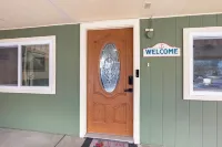 Welcome to L&D Tiki Retreat