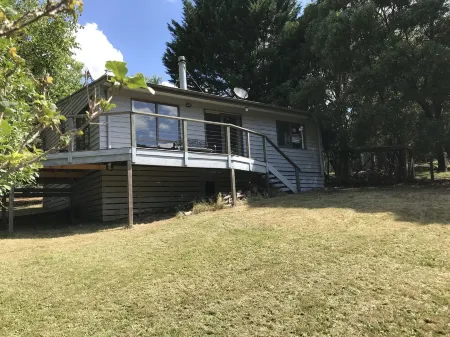 Cosy 3 bedroom house at the base of Mount Buller
