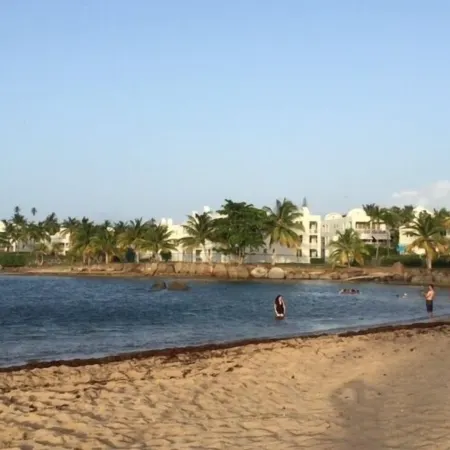 Walk to the Beach!! Solar Powered Fully Renovated Villa!!