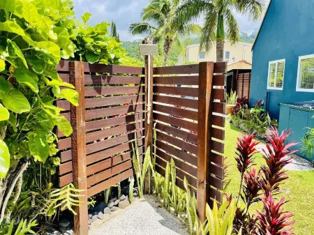 Taakoka Muri Beach Villa - beach front, paddle boards, kayaks, pool, free WIFI !