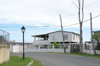 BAJOS MARINA BEACH HOUSE; Enjoy Sunsets on the Coast of the Caribbean Sea