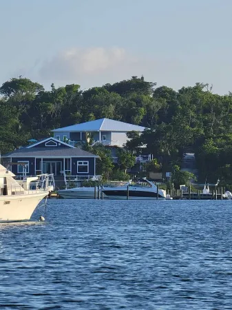 Indigo House with private pool, dock slip, & house generator on Green Turtle Cay