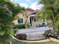 Peaceful getaway in a secure gated community Hotels in 