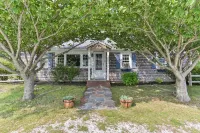 Bright 3 bedroom Cape cottage Hotels near Cape Cod National Seashore