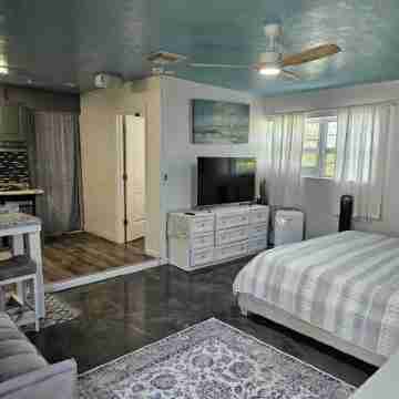 Luxury Zen 2Bd Great Reviews Pool 1Mile to All & Beacheson MY Other Profile) Rooms