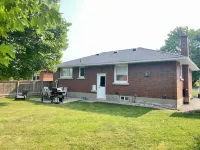 White House Suite - Sleeps 4 Hotels near Lincoln Park