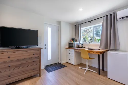 Lower Mission Private Suite