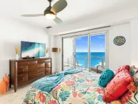 Charming 2-bedroom corner deluxe condo in Cupecoy with ocean and sunset view