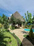 Dream villa Maisha Mazuri with staff